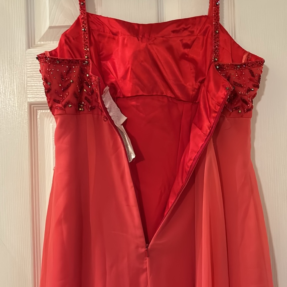 Prom Dress - Picture 7 of 9